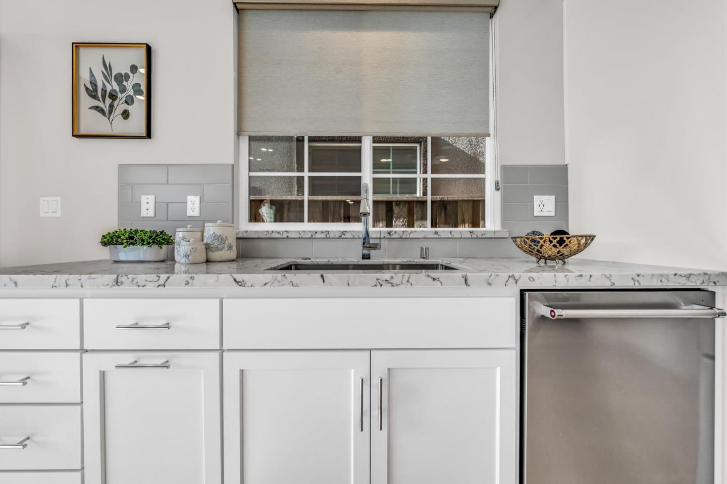 Detail Gallery Image 17 of 56 For 6014 Rocco Ct, San Jose,  CA 95120 - 4 Beds | 2/1 Baths
