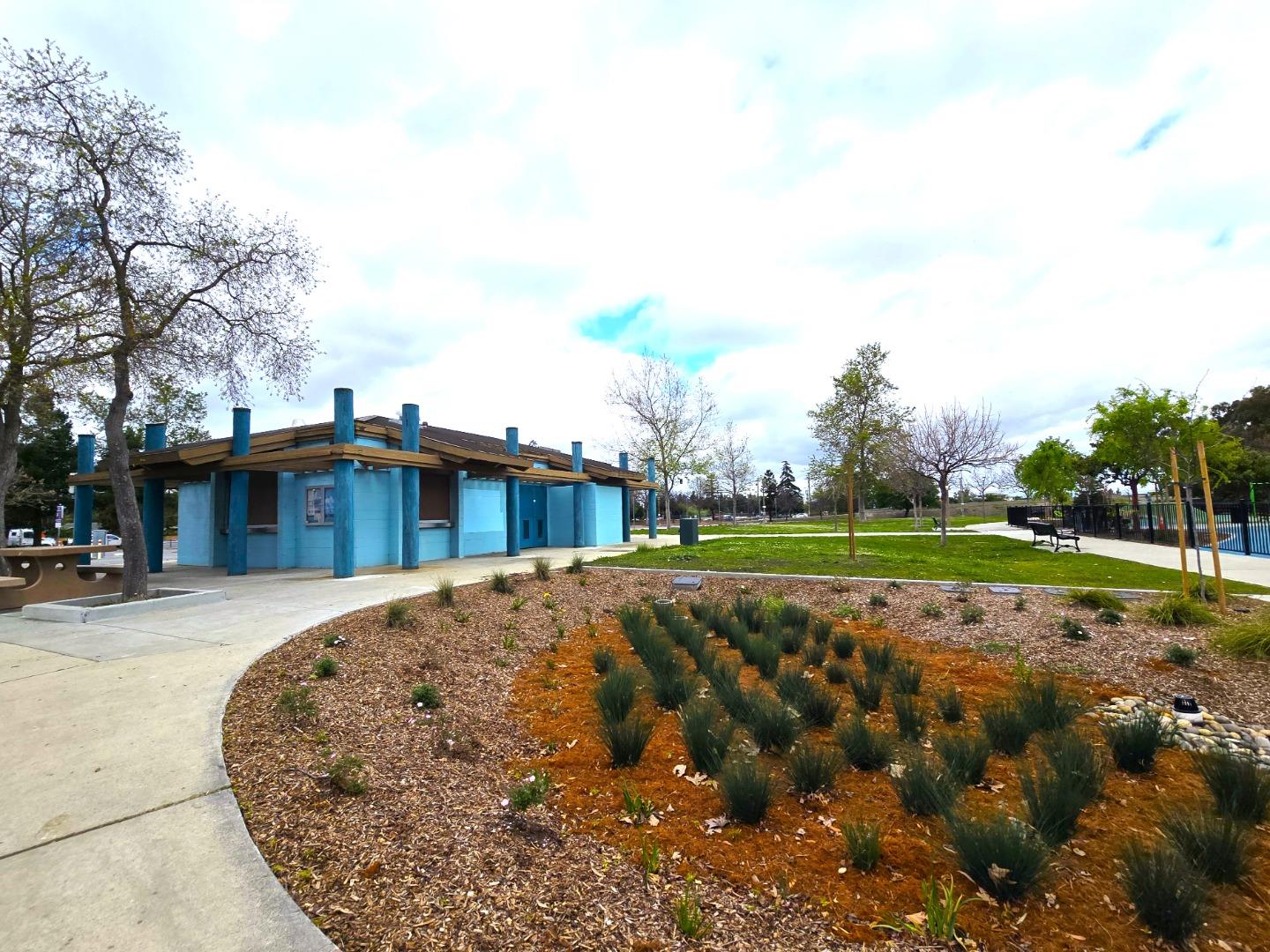 Detail Gallery Image 50 of 56 For 6014 Rocco Ct, San Jose,  CA 95120 - 4 Beds | 2/1 Baths