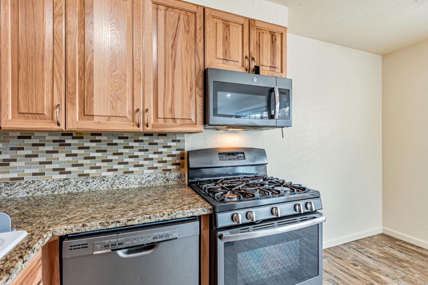 Detail Gallery Image 12 of 43 For 4631 Whitwood Ln, San Jose,  CA 95130 - – Beds | – Baths