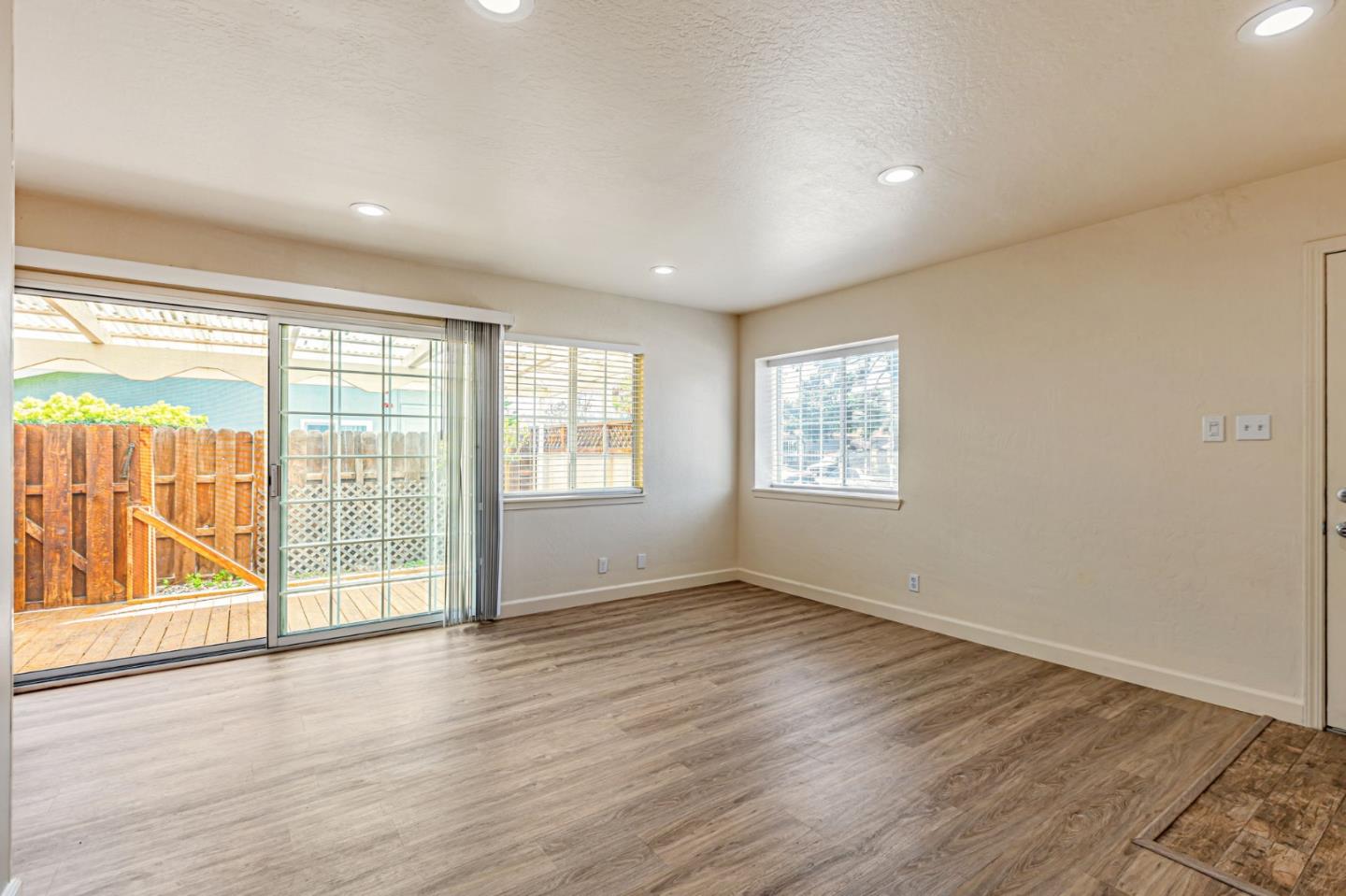 Detail Gallery Image 8 of 43 For 4631 Whitwood Ln, San Jose,  CA 95130 - – Beds | – Baths