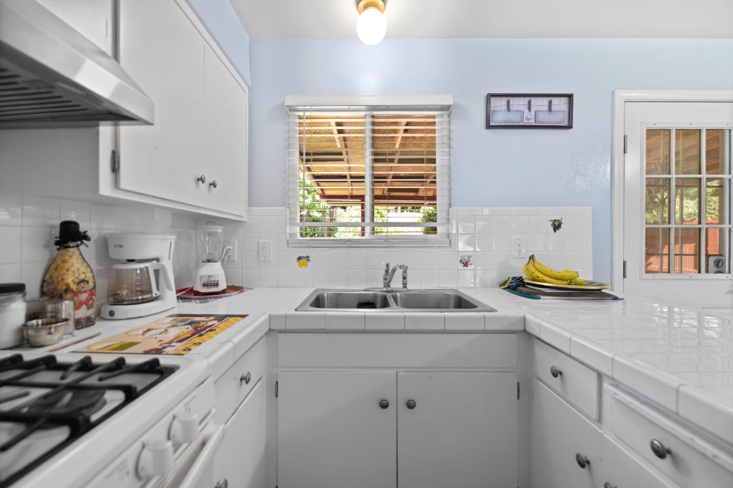 Detail Gallery Image 20 of 26 For 5191 Roeder Rd, San Jose,  CA 95111 - 3 Beds | 2 Baths