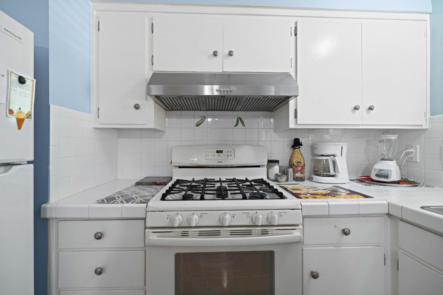 Detail Gallery Image 21 of 26 For 5191 Roeder Rd, San Jose,  CA 95111 - 3 Beds | 2 Baths