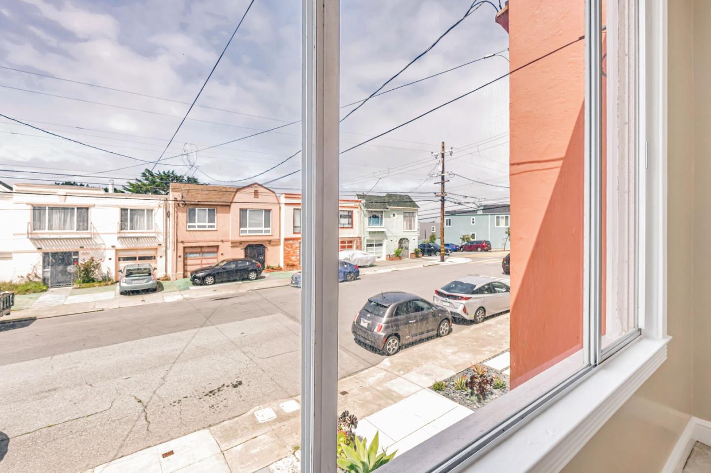 Detail Gallery Image 17 of 43 For 2314 43rd Ave, San Francisco,  CA 94116 - 2 Beds | 1 Baths