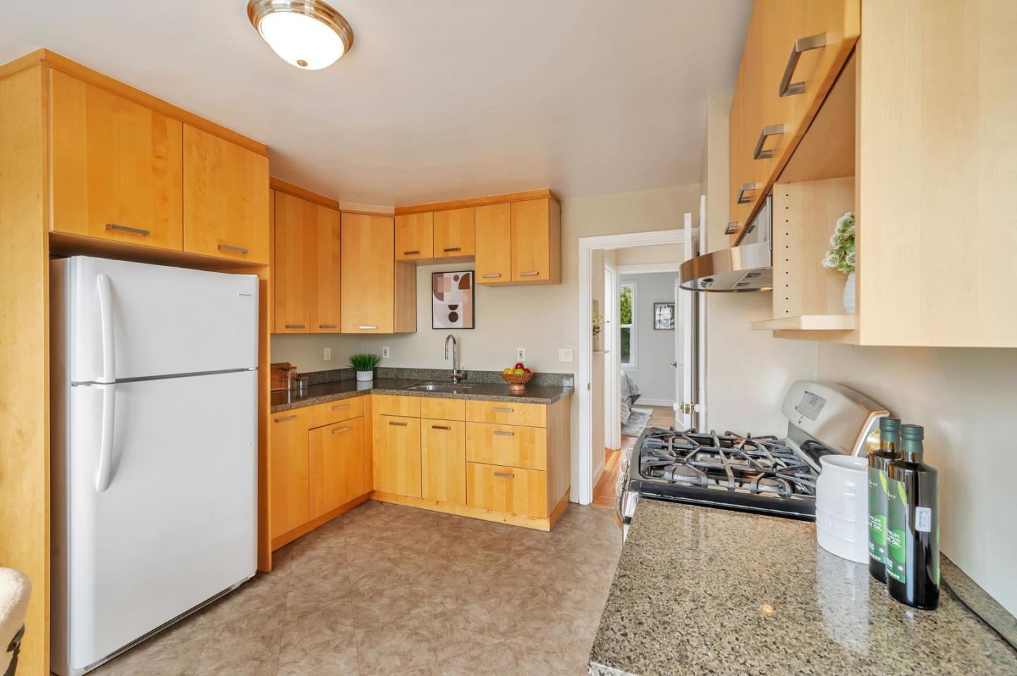 Detail Gallery Image 21 of 43 For 2314 43rd Ave, San Francisco,  CA 94116 - 2 Beds | 1 Baths