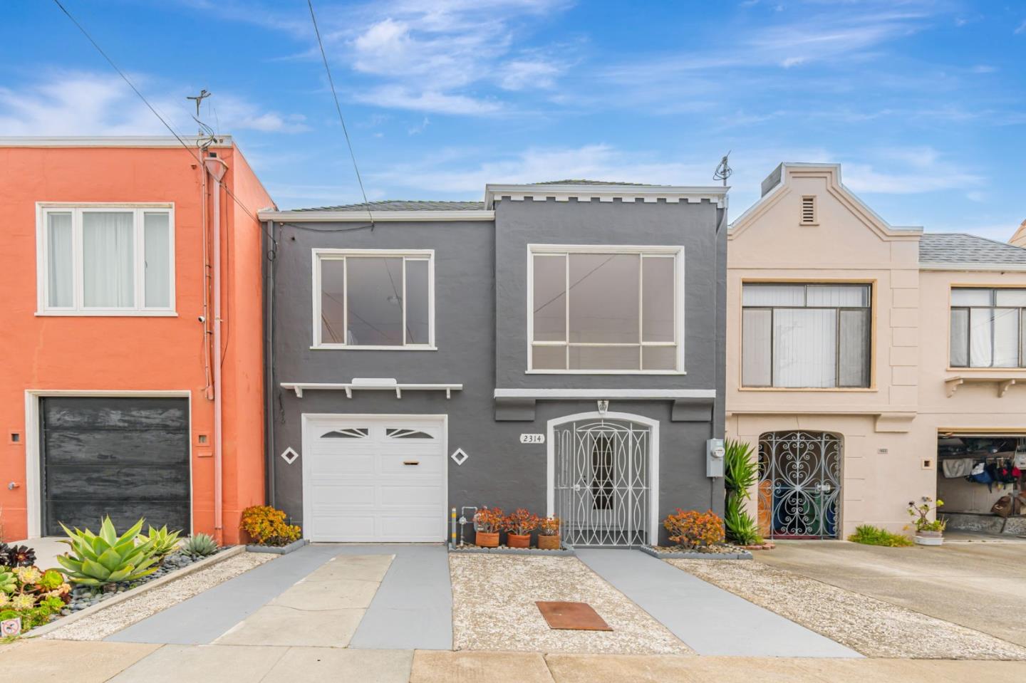 Detail Gallery Image 4 of 43 For 2314 43rd Ave, San Francisco,  CA 94116 - 2 Beds | 1 Baths