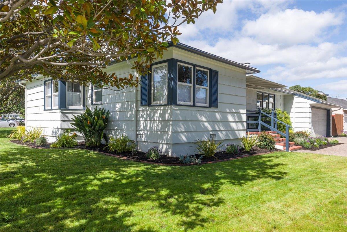 Detail Gallery Image 2 of 24 For 3156 Edison St, San Mateo,  CA 94403 - 3 Beds | 1 Baths
