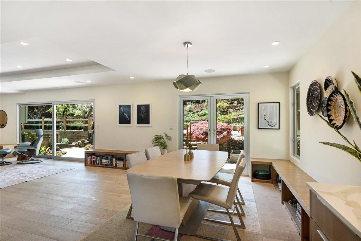 Detail Gallery Image 10 of 44 For 111 Esmeralda Dr, Santa Cruz,  CA 95060 - 4 Beds | 2/1 Baths