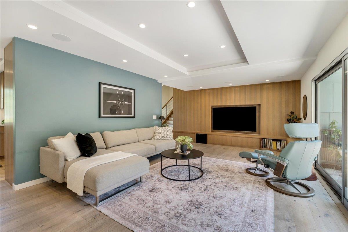 Detail Gallery Image 12 of 44 For 111 Esmeralda Dr, Santa Cruz,  CA 95060 - 4 Beds | 2/1 Baths