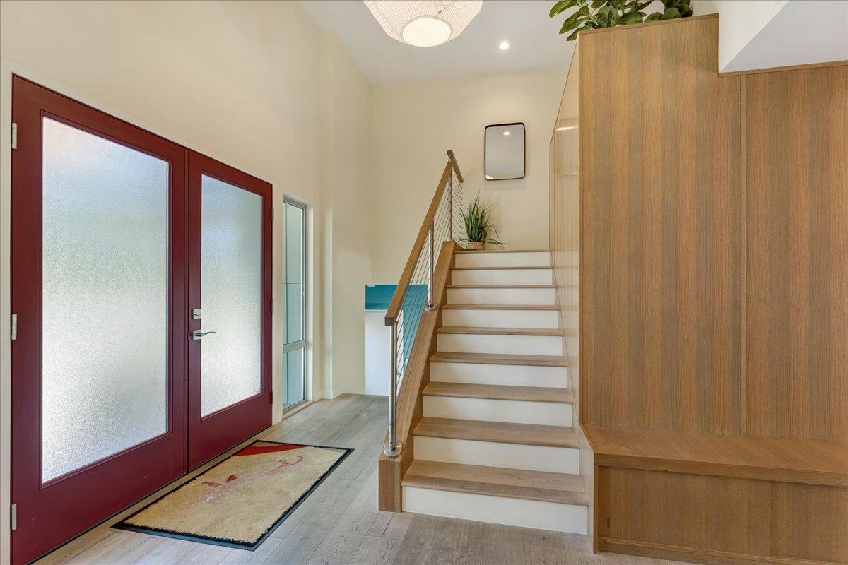 Detail Gallery Image 16 of 44 For 111 Esmeralda Dr, Santa Cruz,  CA 95060 - 4 Beds | 2/1 Baths