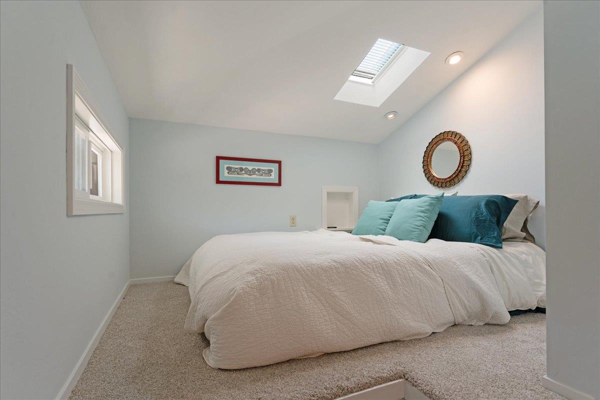 Detail Gallery Image 24 of 44 For 111 Esmeralda Dr, Santa Cruz,  CA 95060 - 4 Beds | 2/1 Baths