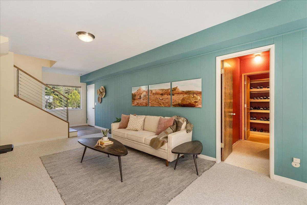 Detail Gallery Image 27 of 44 For 111 Esmeralda Dr, Santa Cruz,  CA 95060 - 4 Beds | 2/1 Baths