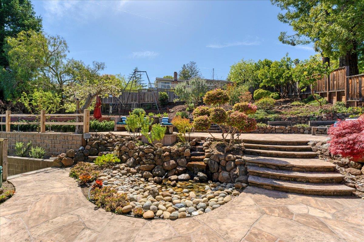 Detail Gallery Image 34 of 44 For 111 Esmeralda Dr, Santa Cruz,  CA 95060 - 4 Beds | 2/1 Baths