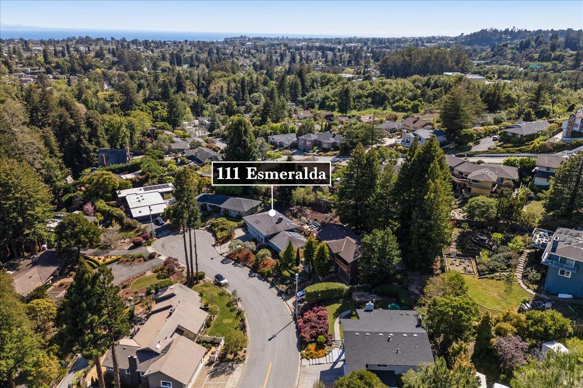 Detail Gallery Image 40 of 44 For 111 Esmeralda Dr, Santa Cruz,  CA 95060 - 4 Beds | 2/1 Baths