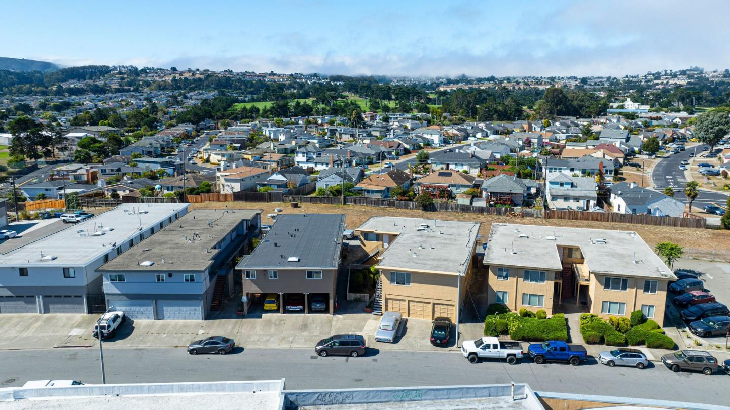 Detail Gallery Image 2 of 9 For 124 Southwood Ctr, South San Francisco,  CA 94080 - – Beds | – Baths