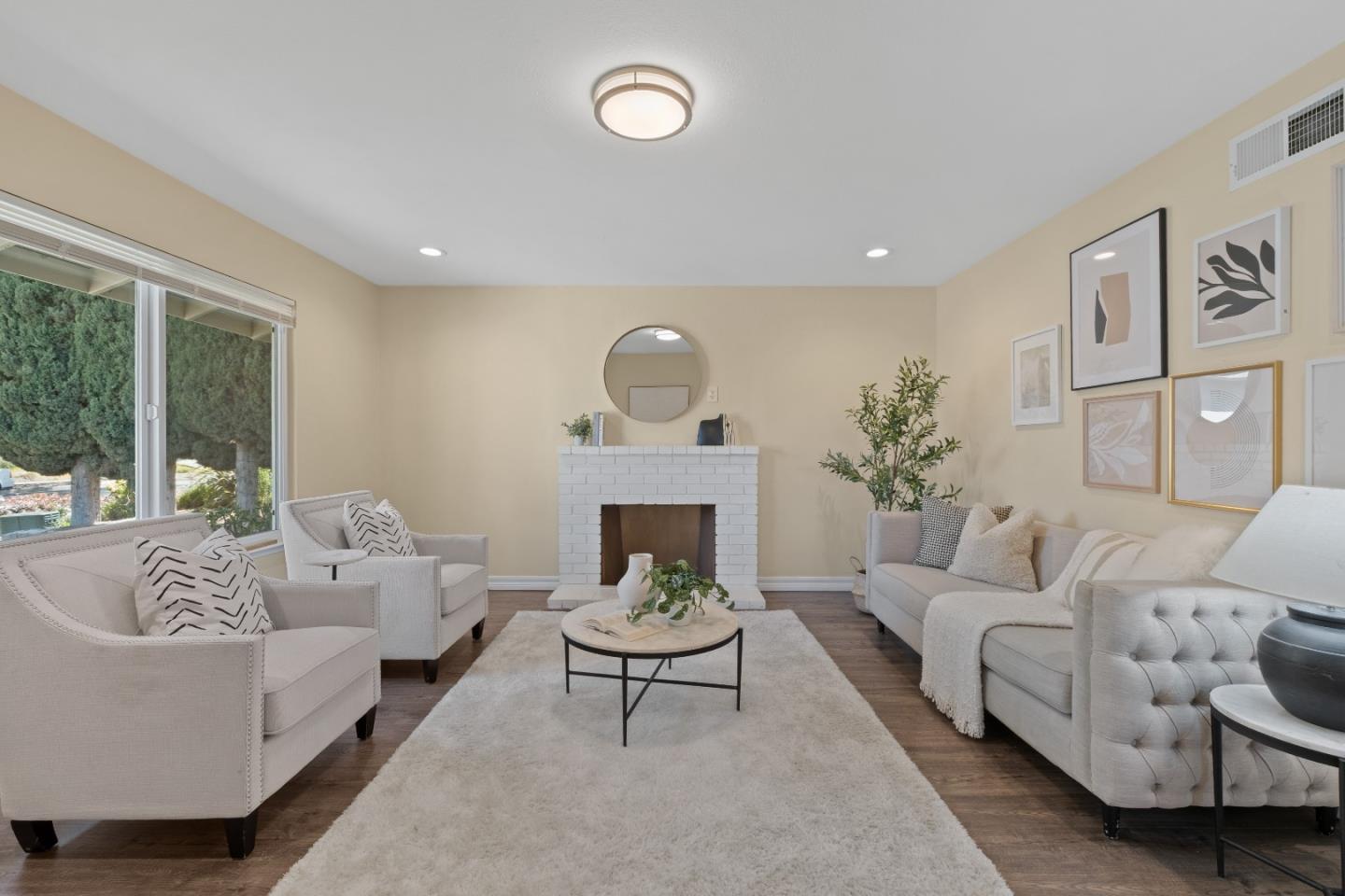 Detail Gallery Image 3 of 48 For 1365 Tourney Dr, San Jose,  CA 95131 - 4 Beds | 3 Baths