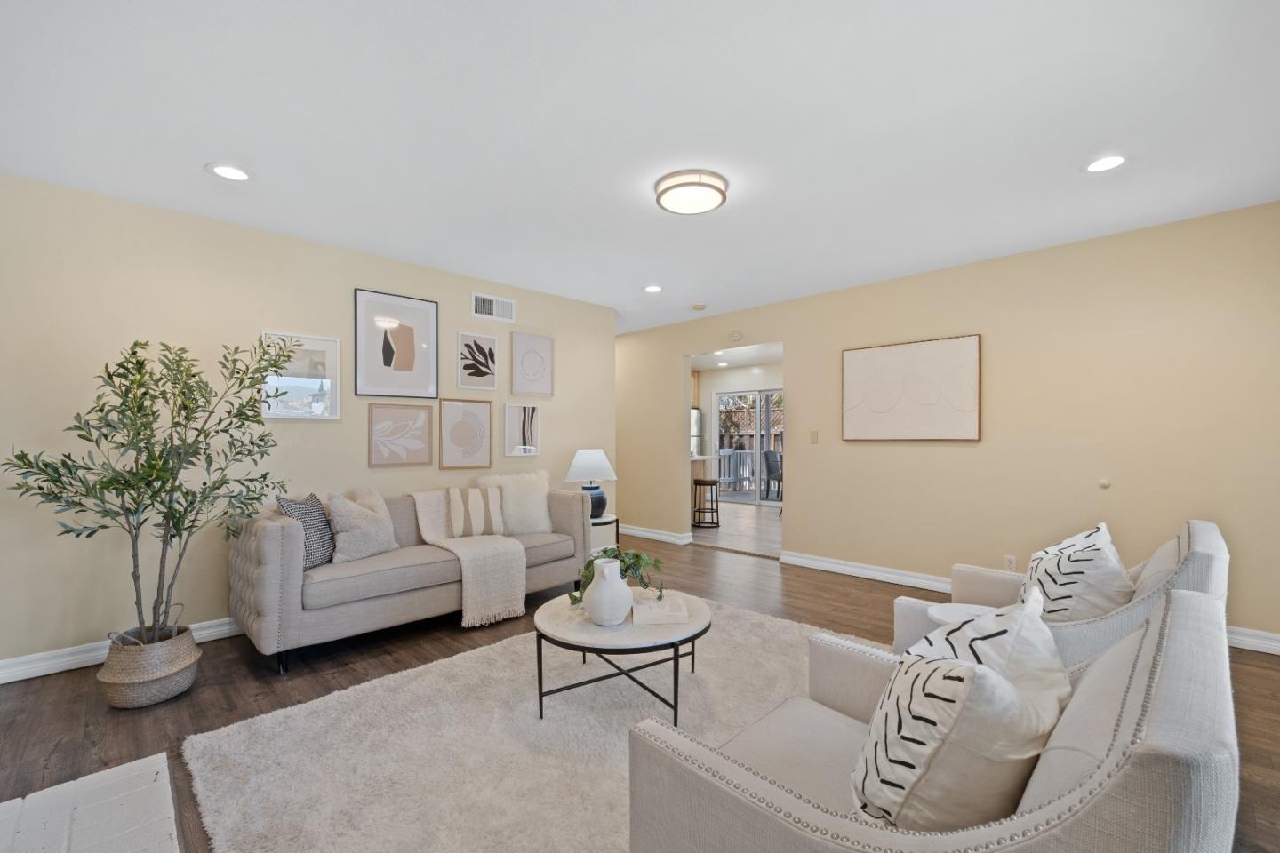Detail Gallery Image 4 of 48 For 1365 Tourney Dr, San Jose,  CA 95131 - 4 Beds | 3 Baths