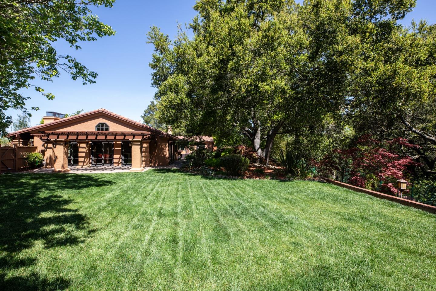 Detail Gallery Image 25 of 45 For 18500 Aquino Way, Saratoga,  CA 95070 - 4 Beds | 3 Baths
