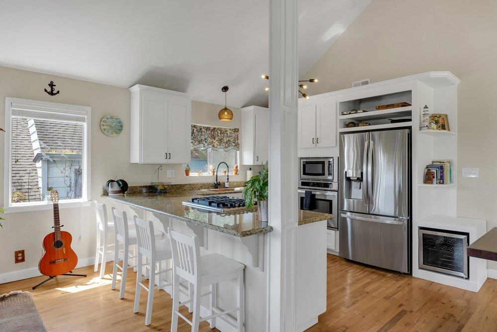 Detail Gallery Image 13 of 63 For 61 Ocean St, Davenport,  CA 95017 - 5 Beds | 3/1 Baths