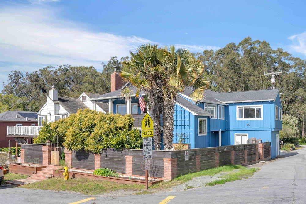 Detail Gallery Image 2 of 63 For 61 Ocean St, Davenport,  CA 95017 - 5 Beds | 3/1 Baths