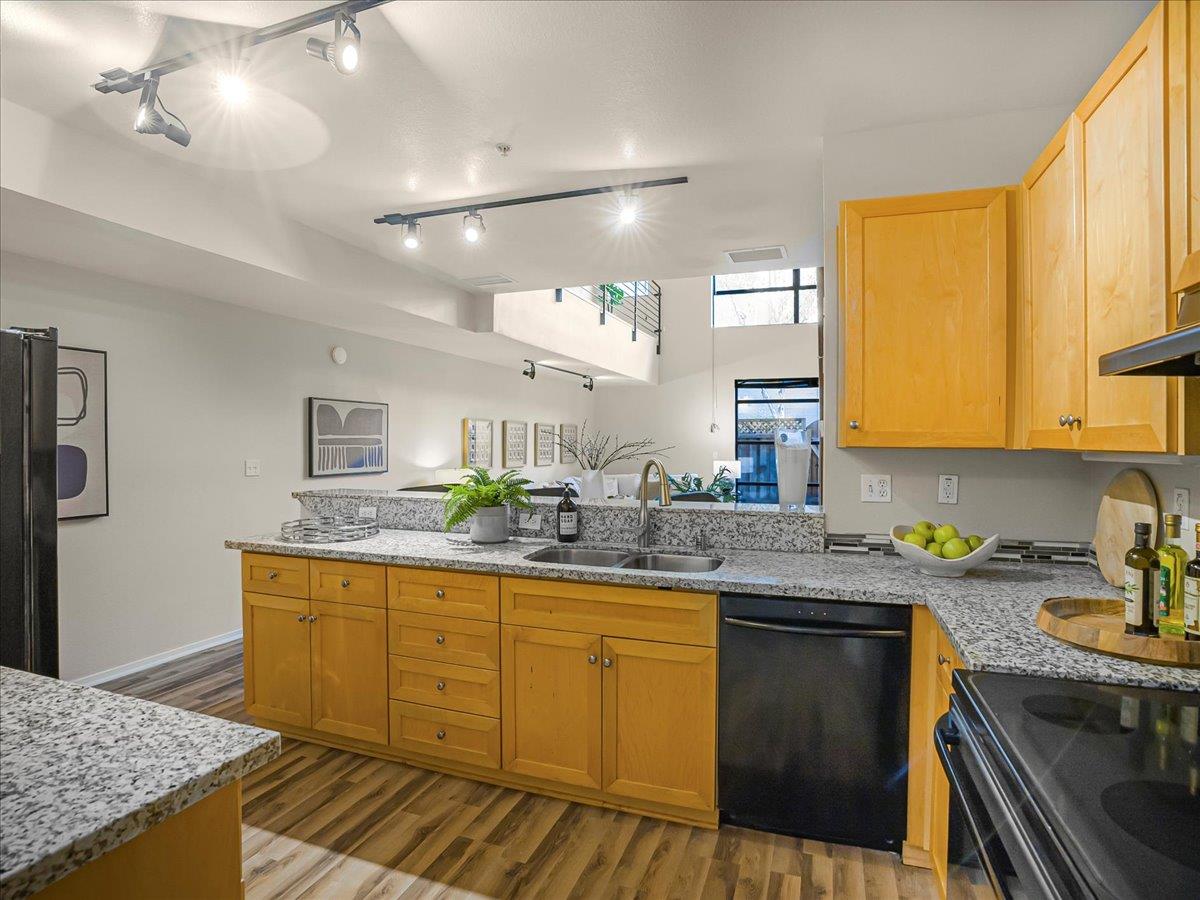 Detail Gallery Image 14 of 50 For 400 N 1st St #101,  San Jose,  CA 95112 - 1 Beds | 1/1 Baths