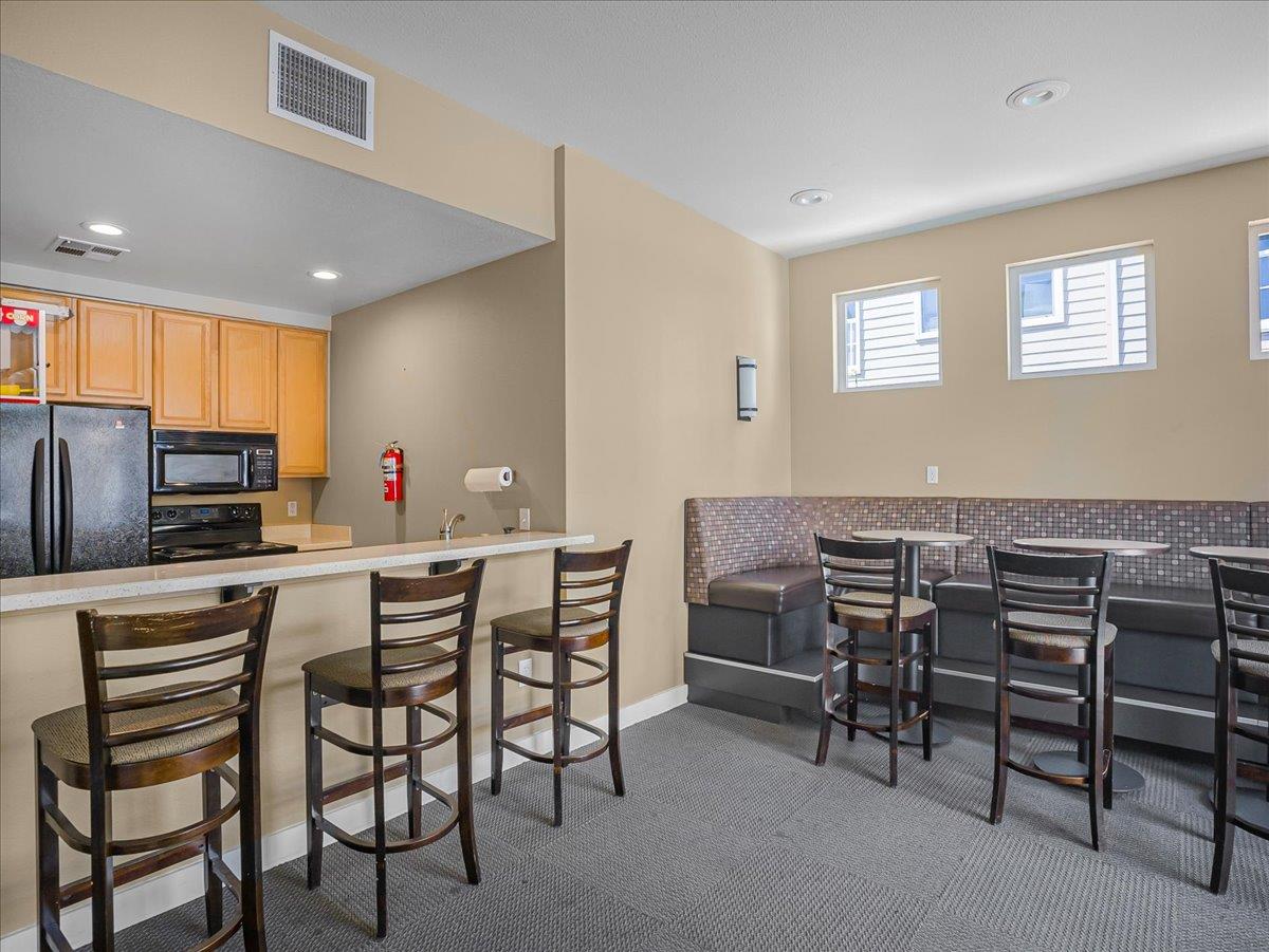 Detail Gallery Image 35 of 50 For 400 N 1st St #101,  San Jose,  CA 95112 - 1 Beds | 1/1 Baths