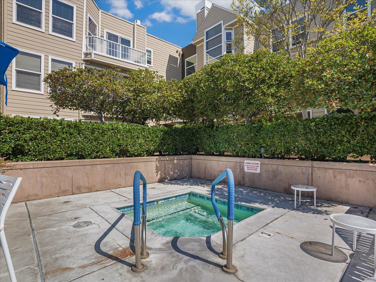Detail Gallery Image 42 of 50 For 400 N 1st St #101,  San Jose,  CA 95112 - 1 Beds | 1/1 Baths