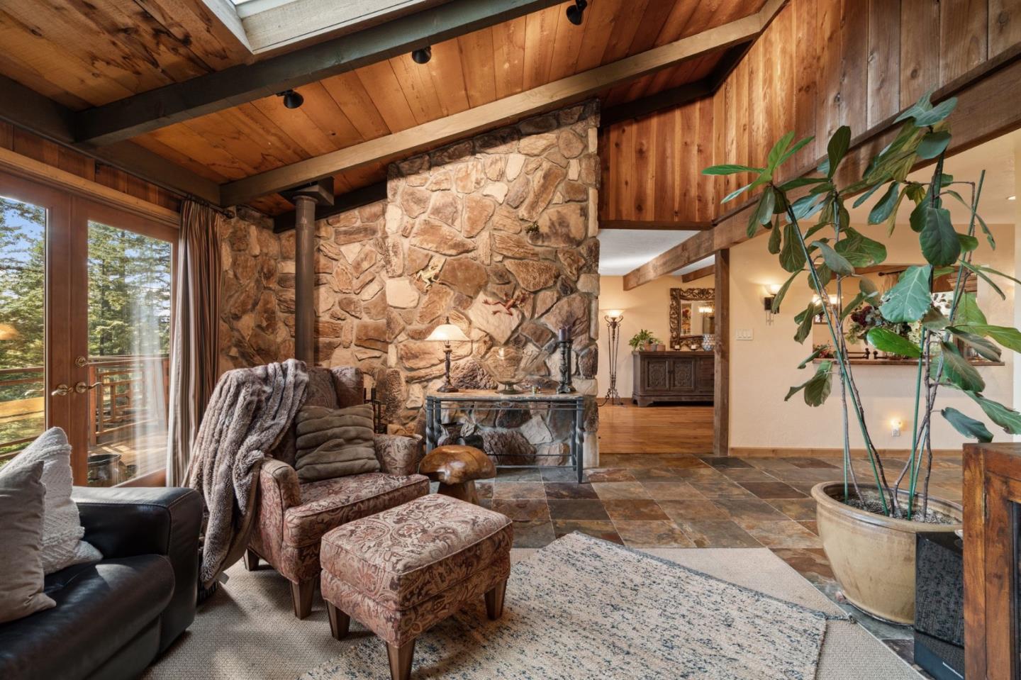 Detail Gallery Image 10 of 97 For 1330 Redwood Terrace Rd, Woodside,  CA 94062 - 3 Beds | 3 Baths