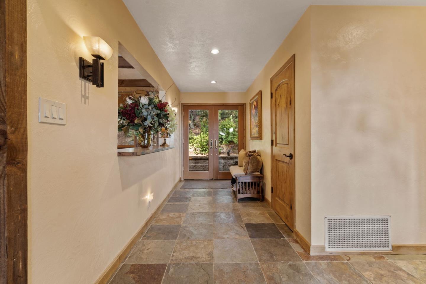 Detail Gallery Image 14 of 97 For 1330 Redwood Terrace Rd, Woodside,  CA 94062 - 3 Beds | 3 Baths