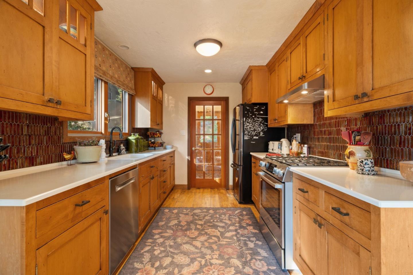 Detail Gallery Image 28 of 97 For 1330 Redwood Terrace Rd, Woodside,  CA 94062 - 3 Beds | 3 Baths