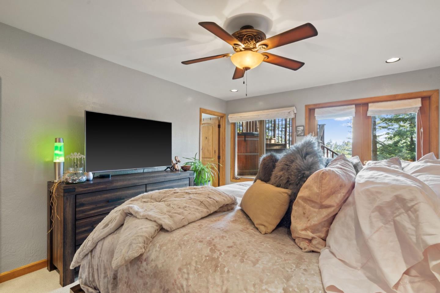 Detail Gallery Image 50 of 97 For 1330 Redwood Terrace Rd, Woodside,  CA 94062 - 3 Beds | 3 Baths