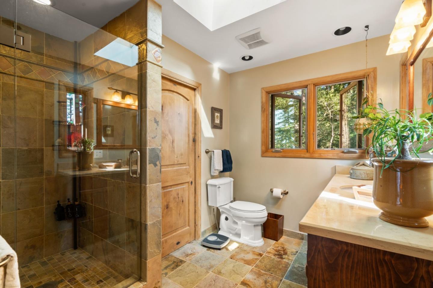 Detail Gallery Image 53 of 97 For 1330 Redwood Terrace Rd, Woodside,  CA 94062 - 3 Beds | 3 Baths