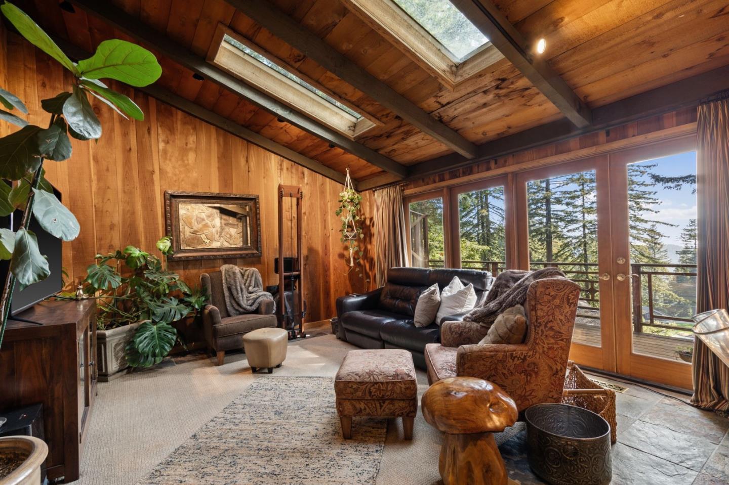 Detail Gallery Image 6 of 97 For 1330 Redwood Terrace Rd, Woodside,  CA 94062 - 3 Beds | 3 Baths