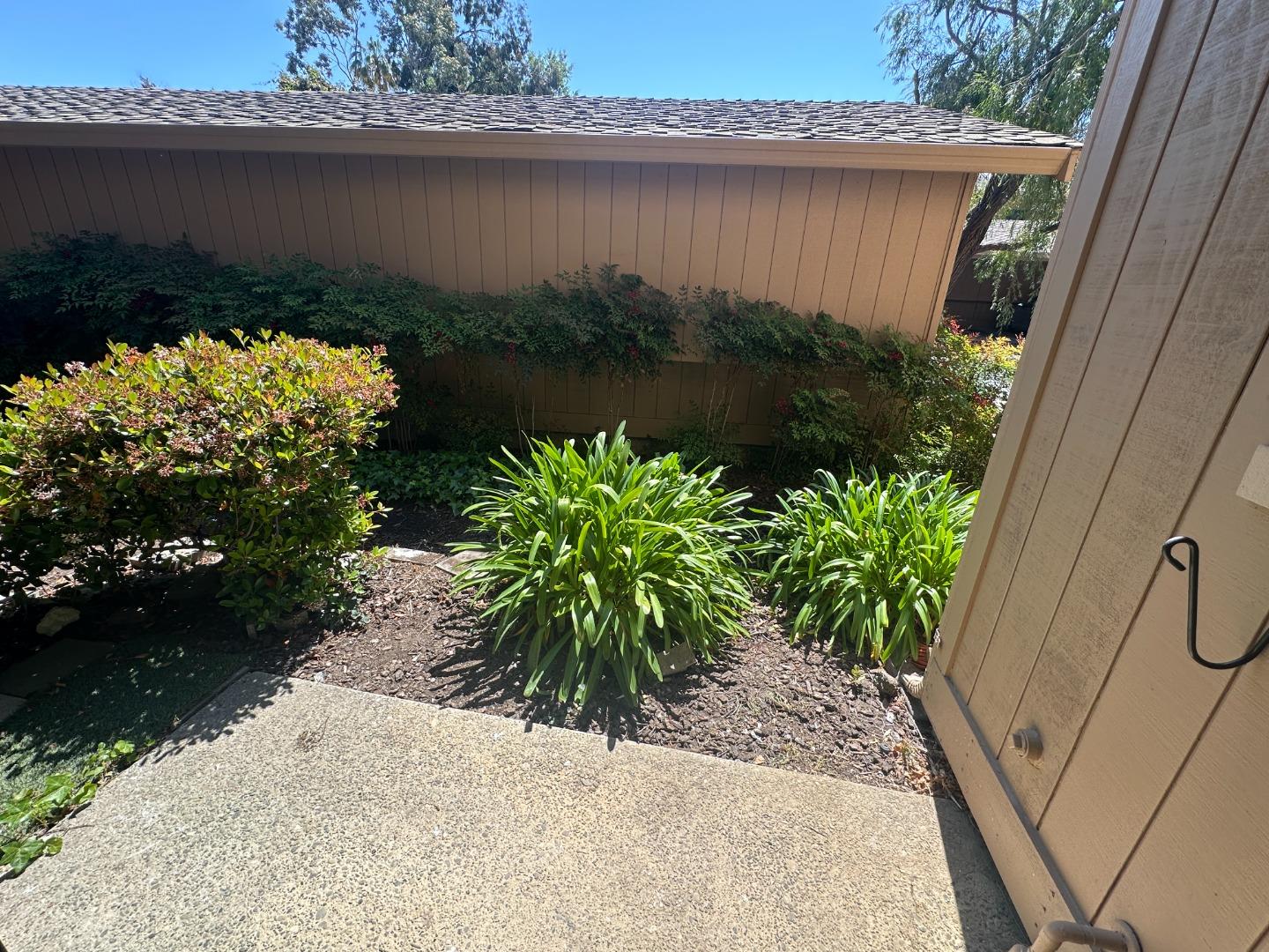 Detail Gallery Image 12 of 21 For 558 Ironwood Ter #4,  Sunnyvale,  CA 94086 - 1 Beds | 1 Baths