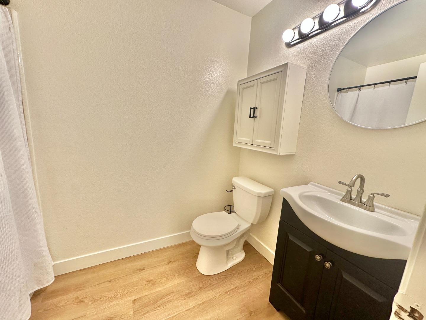 Detail Gallery Image 14 of 21 For 558 Ironwood Ter #4,  Sunnyvale,  CA 94086 - 1 Beds | 1 Baths