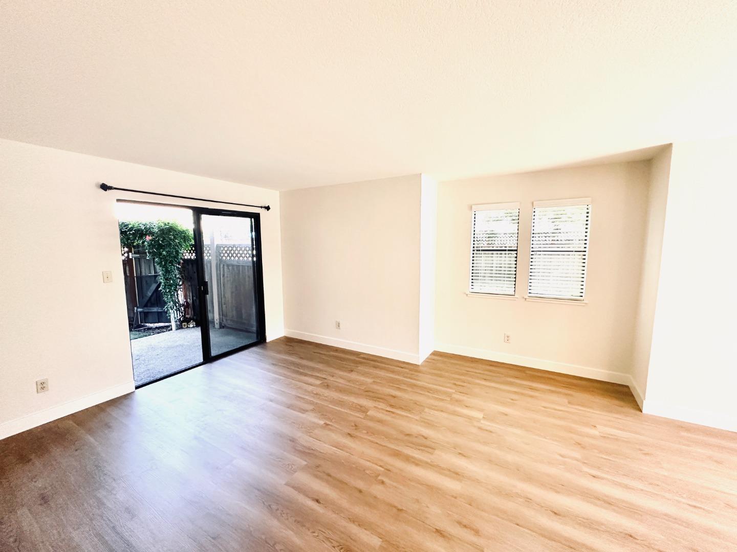 Detail Gallery Image 19 of 21 For 558 Ironwood Ter #4,  Sunnyvale,  CA 94086 - 1 Beds | 1 Baths
