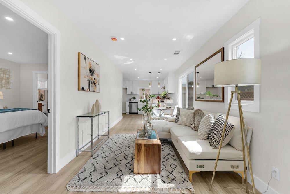 Detail Gallery Image 5 of 48 For 840 Jackson St, San Jose,  CA 95112 - 2 Beds | 2 Baths