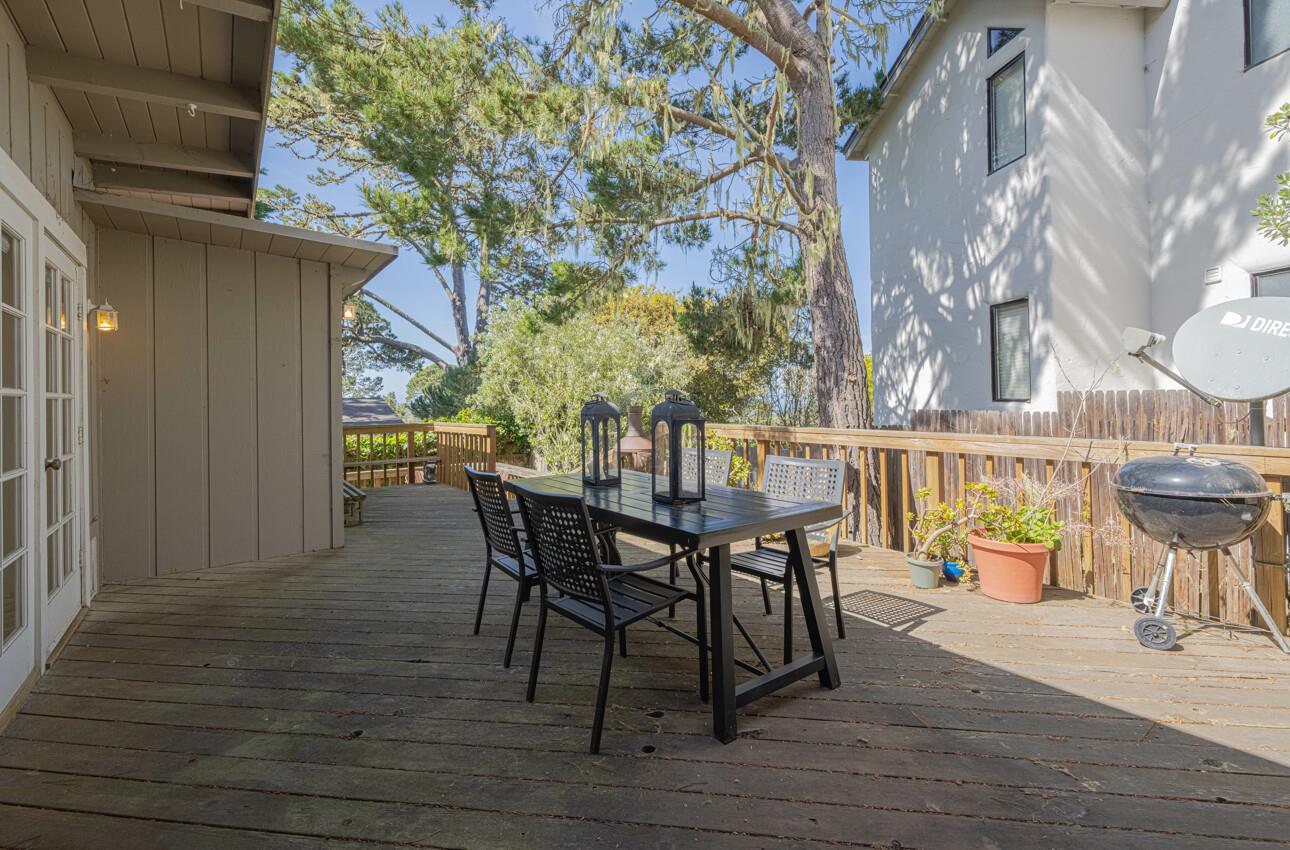 Detail Gallery Image 9 of 18 For 1208 Presidio Blvd, Pacific Grove,  CA 93950 - 1 Beds | 1 Baths