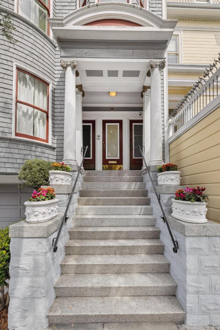 Detail Gallery Image 2 of 82 For 2556 Pine St, San Francisco,  CA 94115 - 2 Beds | 1/1 Baths