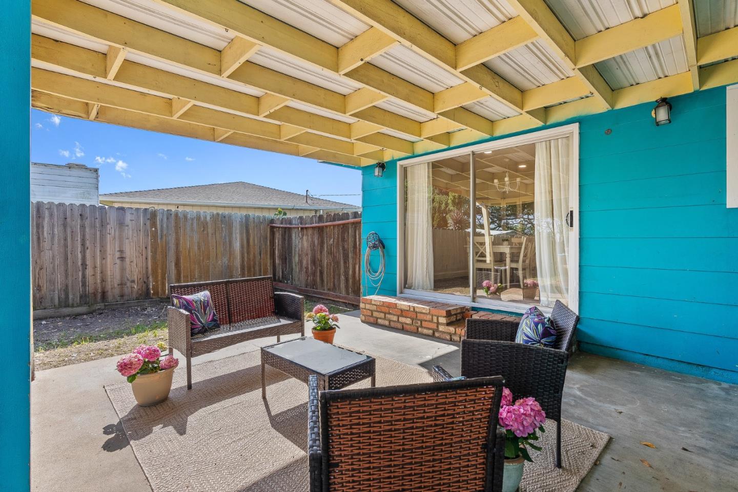 Detail Gallery Image 22 of 33 For 19395 Bellinzona Ave, Salinas,  CA 93906 - 3 Beds | 2 Baths