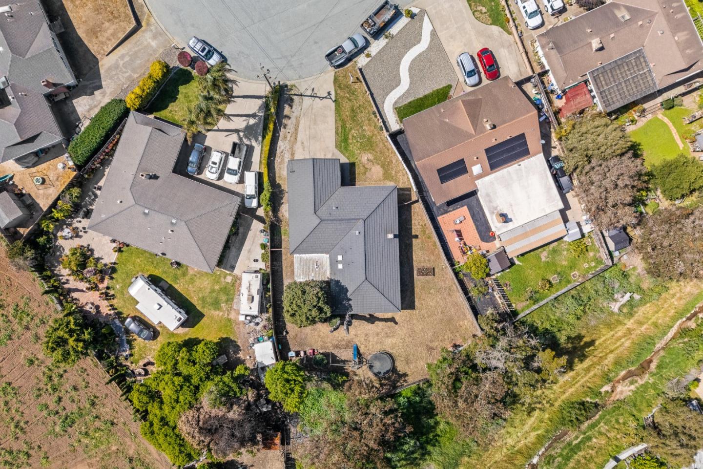 Detail Gallery Image 29 of 33 For 19395 Bellinzona Ave, Salinas,  CA 93906 - 3 Beds | 2 Baths