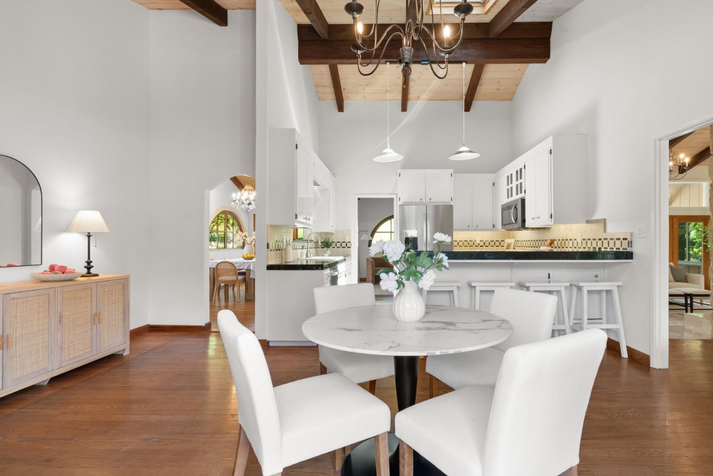 Detail Gallery Image 18 of 56 For 423 Sumner Ave, Aptos,  CA 95003 - 2 Beds | 2 Baths