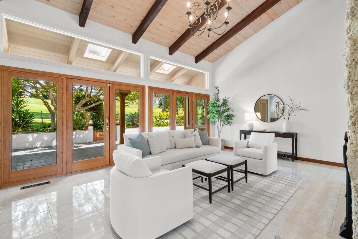 Detail Gallery Image 9 of 56 For 423 Sumner Ave, Aptos,  CA 95003 - 2 Beds | 2 Baths