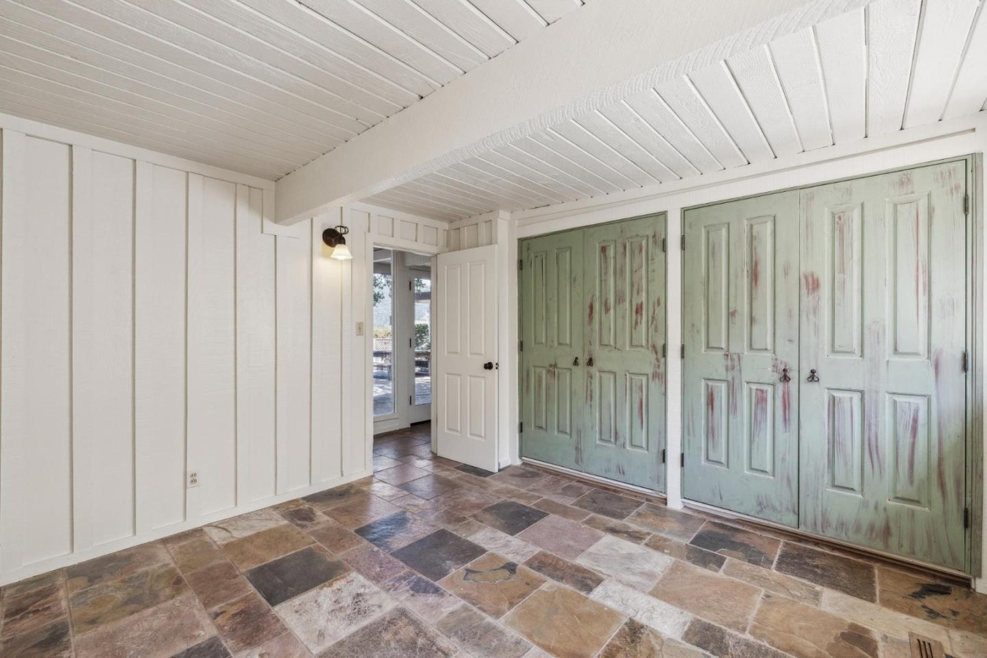 Detail Gallery Image 16 of 31 For 365 Country Club Dr, Carmel Valley,  CA 93924 - 3 Beds | 2 Baths