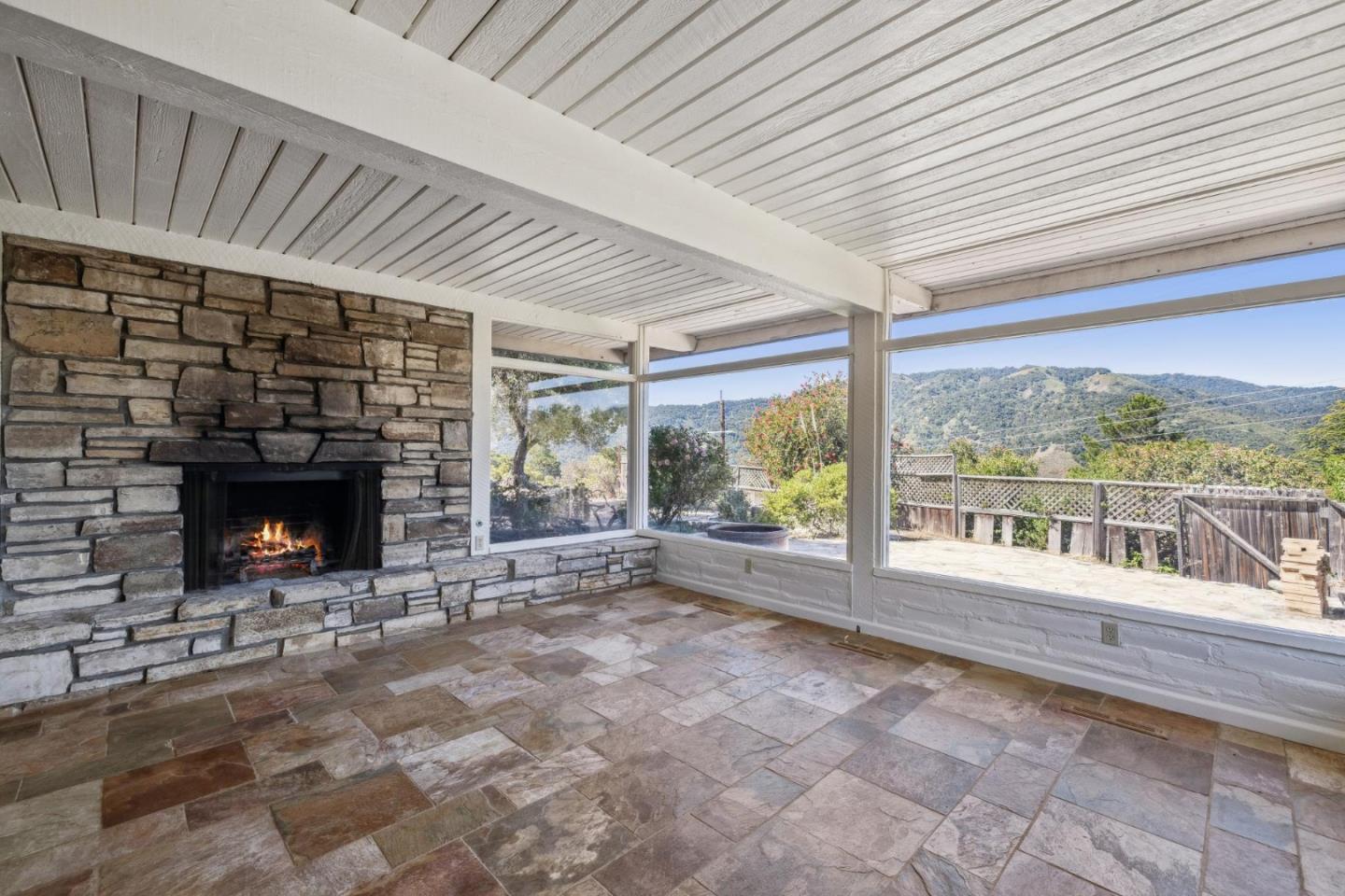 Detail Gallery Image 5 of 31 For 365 Country Club Dr, Carmel Valley,  CA 93924 - 3 Beds | 2 Baths