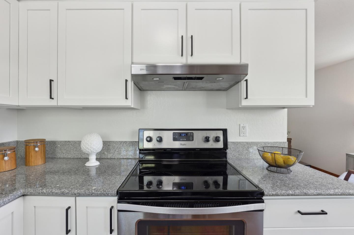 Detail Gallery Image 16 of 49 For 2000 Palm Ave #7,  San Mateo,  CA 94403 - 1 Beds | 1 Baths