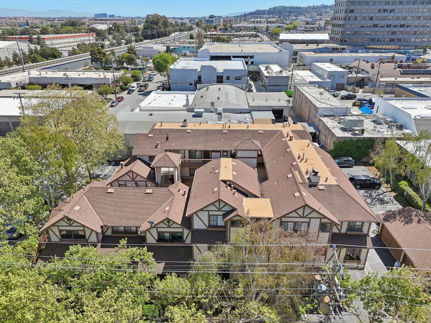 Detail Gallery Image 34 of 49 For 2000 Palm Ave #7,  San Mateo,  CA 94403 - 1 Beds | 1 Baths