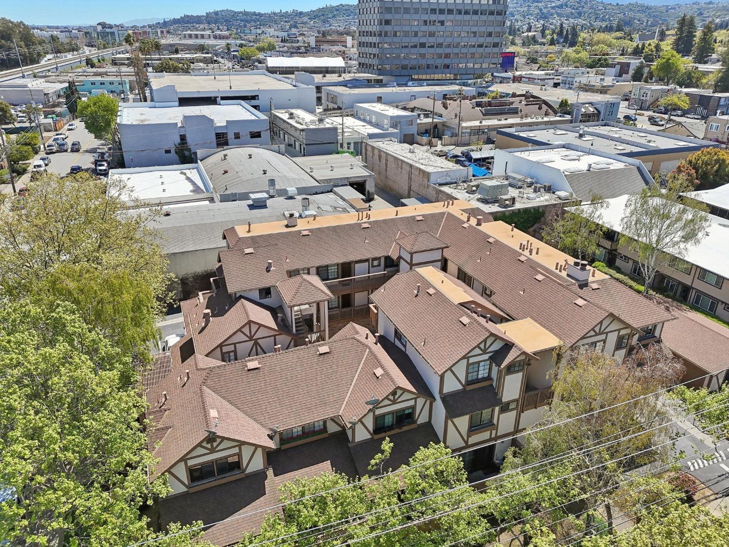 Detail Gallery Image 35 of 49 For 2000 Palm Ave #7,  San Mateo,  CA 94403 - 1 Beds | 1 Baths
