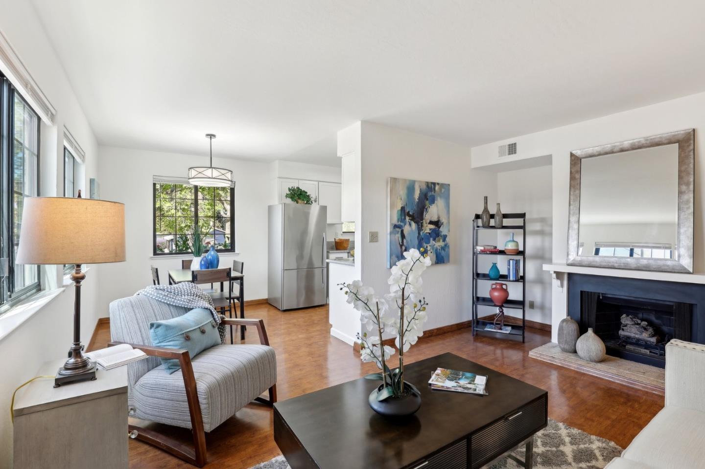 Detail Gallery Image 8 of 49 For 2000 Palm Ave #7,  San Mateo,  CA 94403 - 1 Beds | 1 Baths