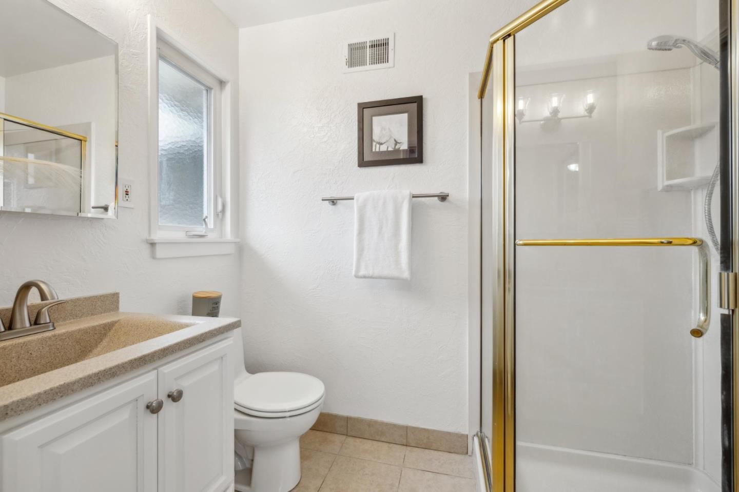 Detail Gallery Image 27 of 43 For 12 Washington St, Novato,  CA 94947 - 3 Beds | 2 Baths