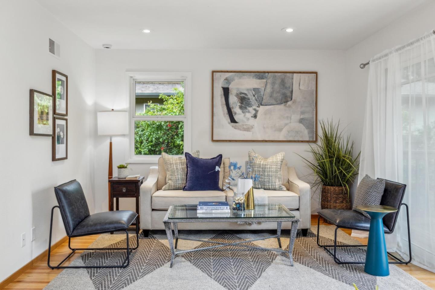 Detail Gallery Image 8 of 43 For 12 Washington St, Novato,  CA 94947 - 3 Beds | 2 Baths